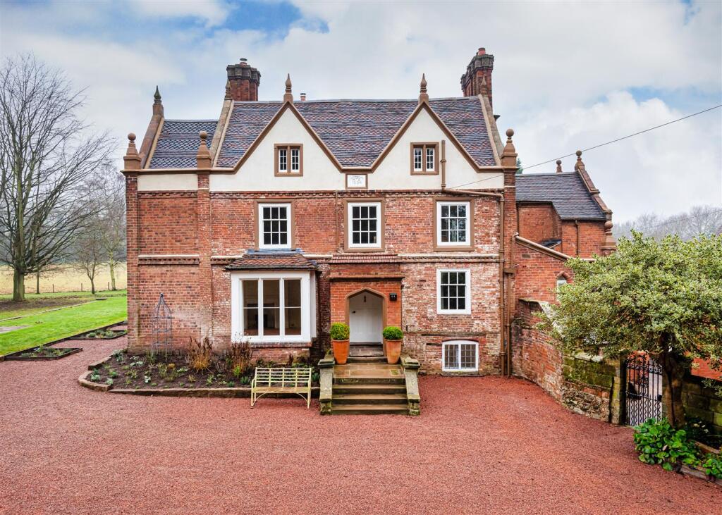 The Old Manor House-external9.jpg