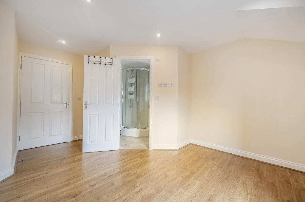 1311259-8-68518ab...