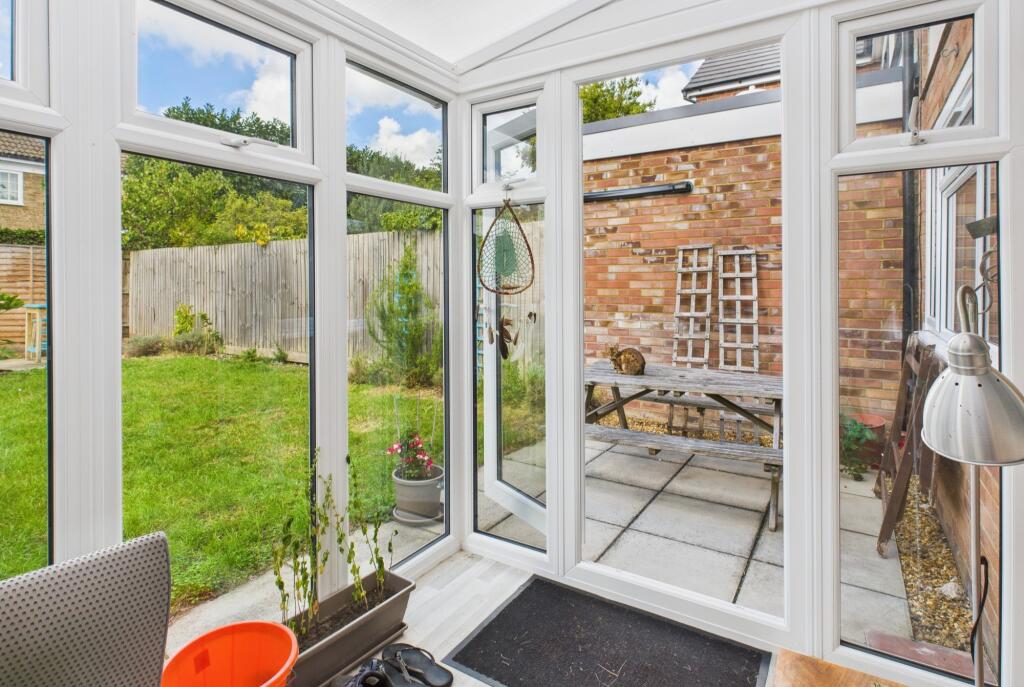 CAM02545G0-PR0495-STILL009