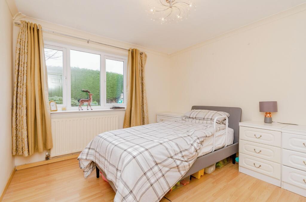 Sitting Room / Bed 3