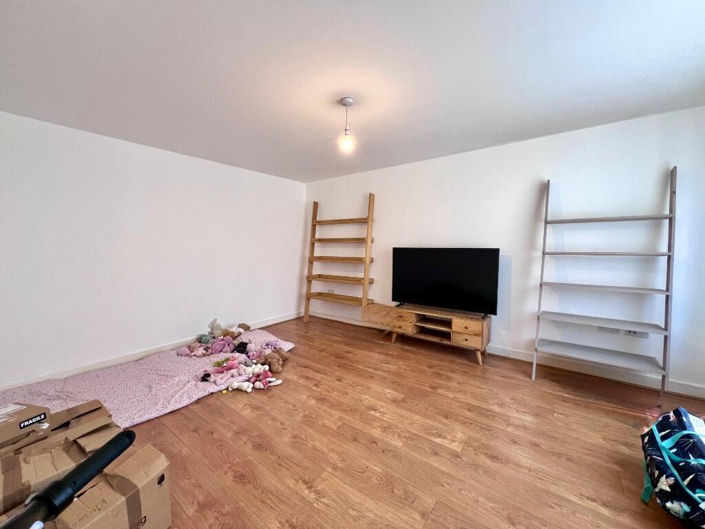 Living Room Rear Vie