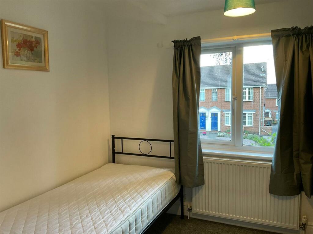 11 B  Bedroom 1a.jpg