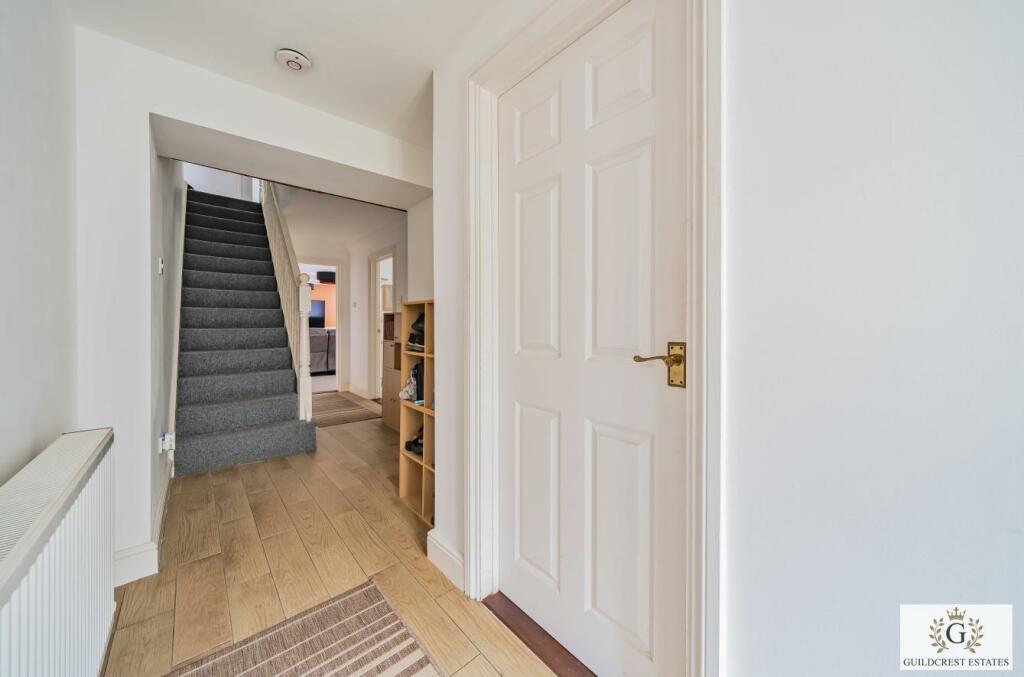 Victoria Road for sale by Guildcrest Estates - hal