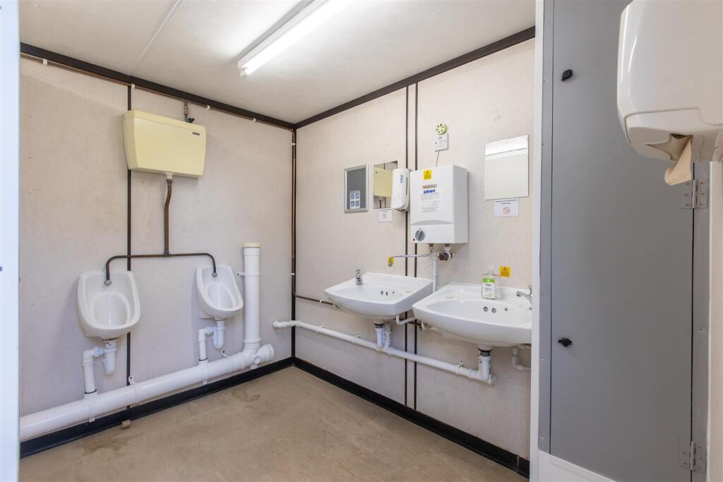 Low Moorgate Park-7.jpg