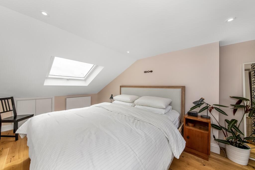 Main bedroom