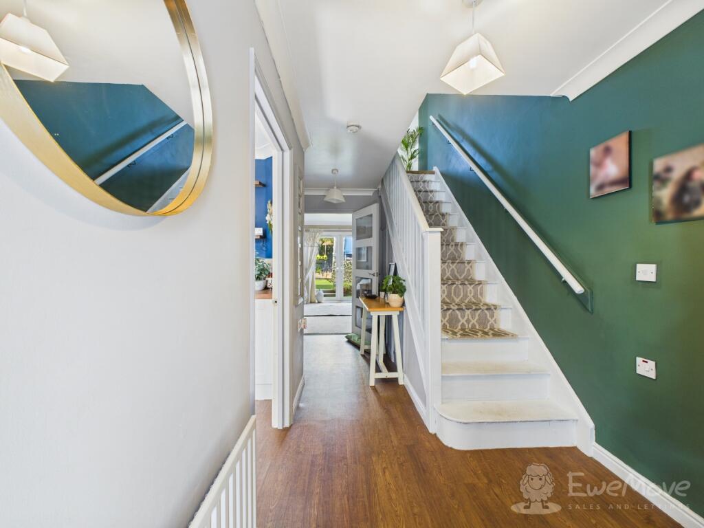 CAM03624G0-PR0159-STILL016