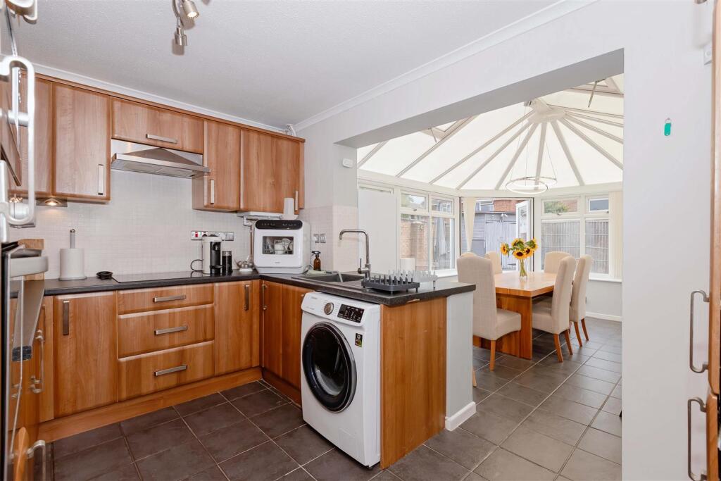 For Sale by Aspire Residential | Halifax Drive