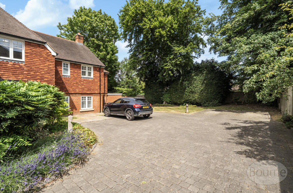 e479ea6f-42d4-449...