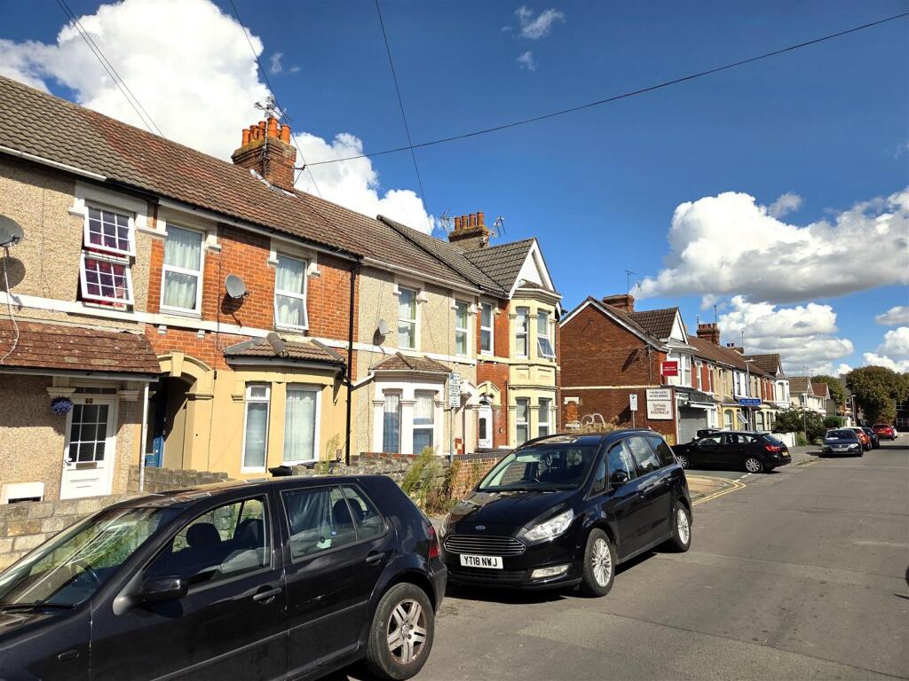 61 Broad Street - Street2.jpg