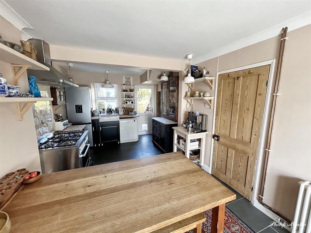 Kitchen(2).jpg