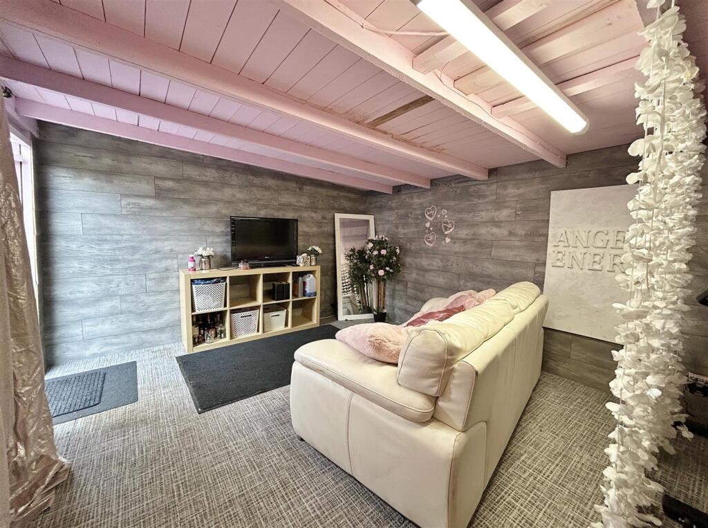 Garden Room