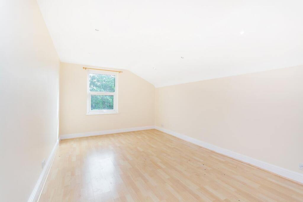 97c Peak Hill, SE26 4NS-2.jpg