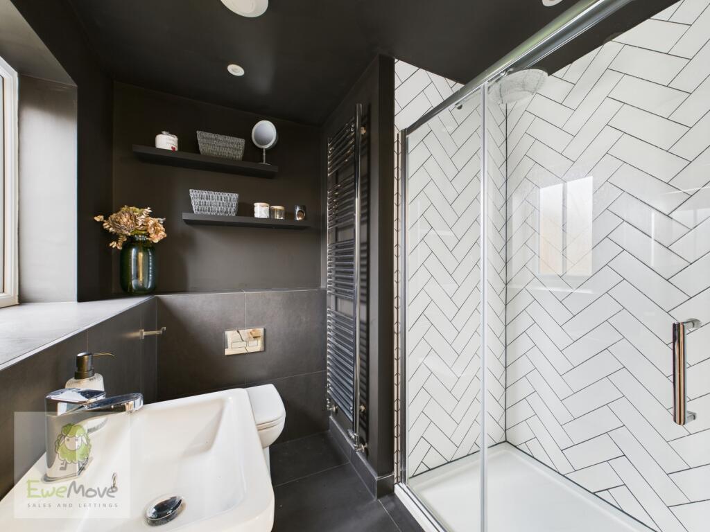 Ensuite Shower Room
