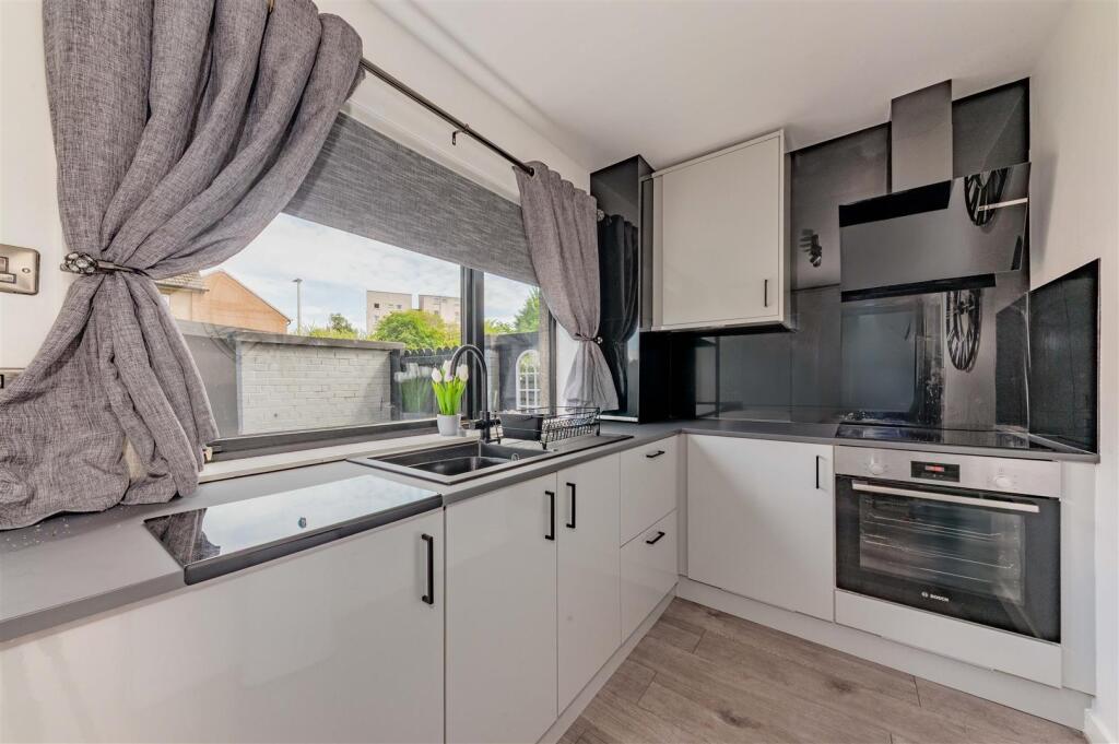 355A Charleston Drive Dundee-3.JPG