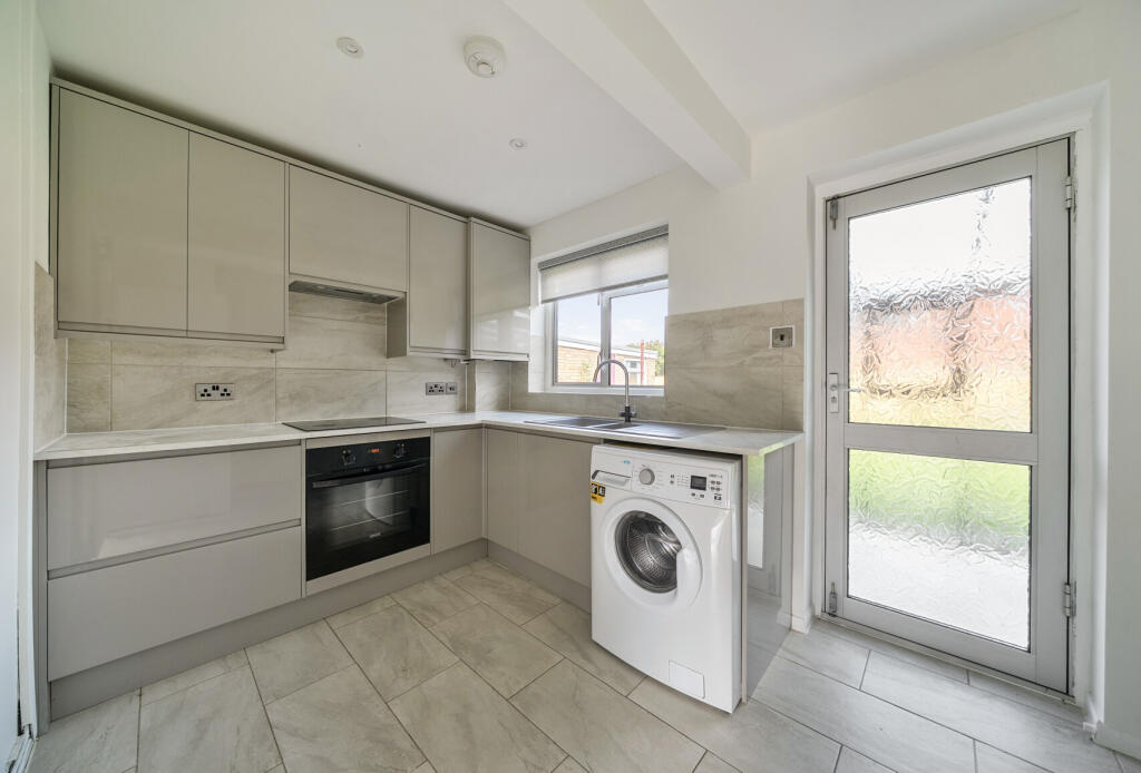 1357400-7-68d400b...