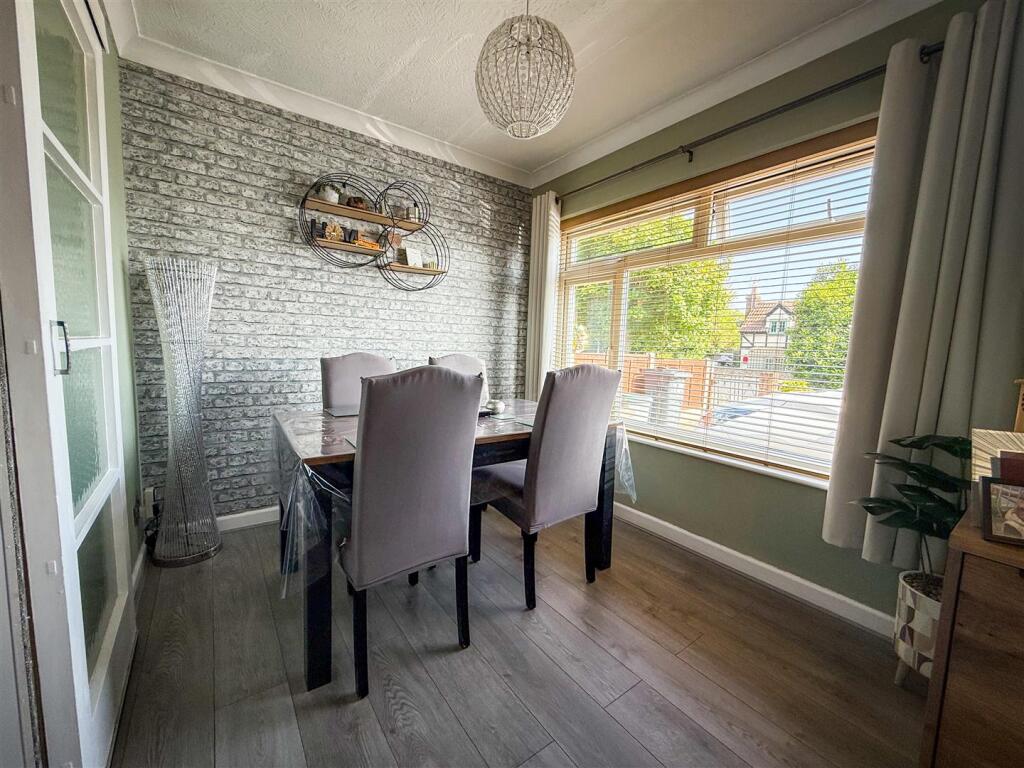 DINING AREA VIEW
