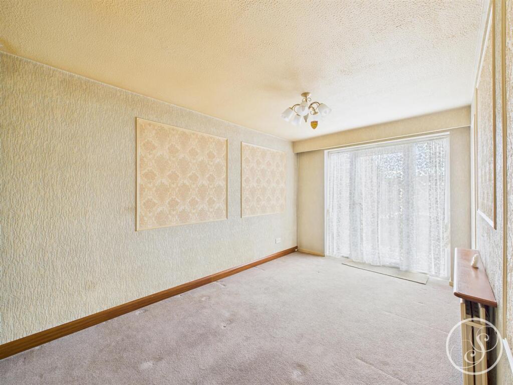 Dining/Sitting Room