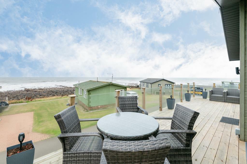 DECKING VIEW