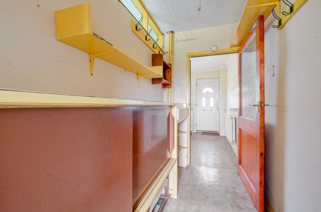 1315074-3-685a618...