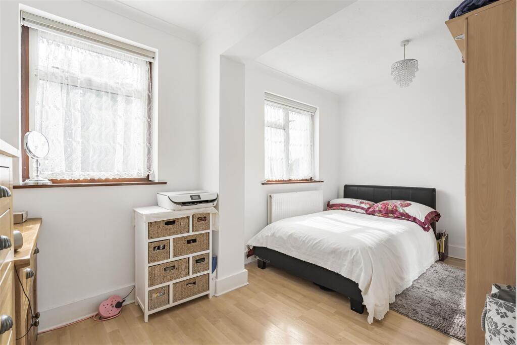 Thetford Bedroom 2.jpg