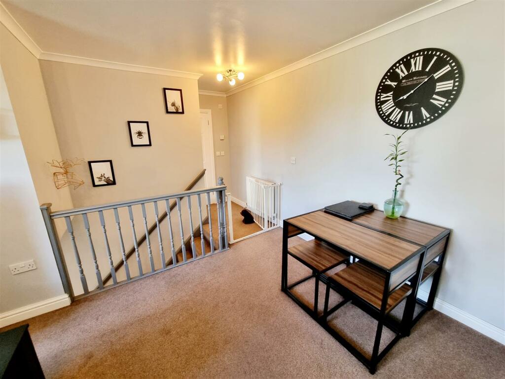 Dining area.jpg