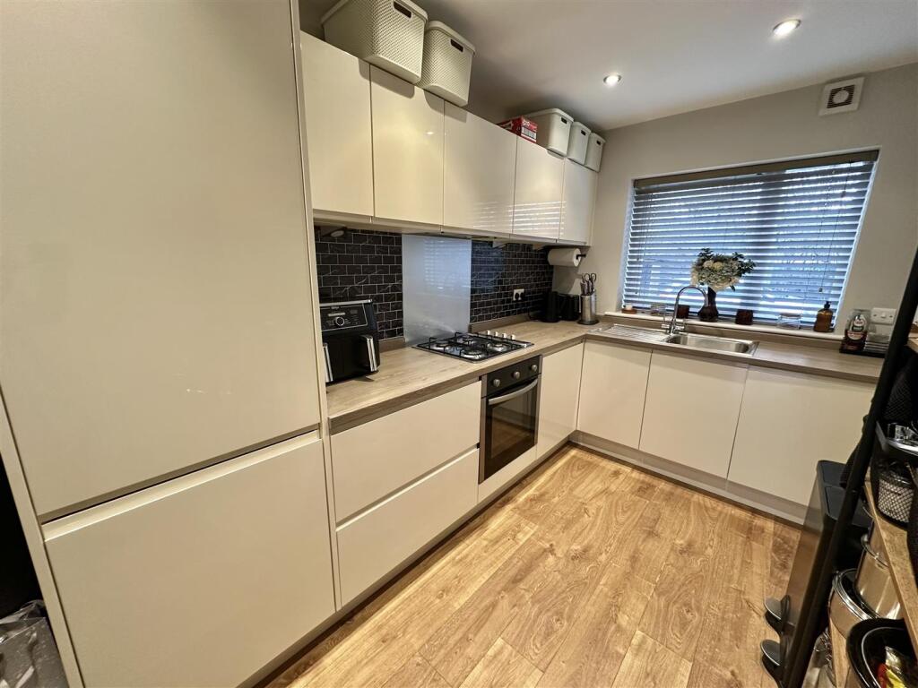 Bramleys Estate Agents - Leeds Old Road - Batley (