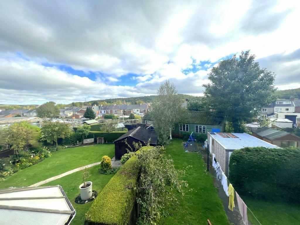 42 Hill View. 12.jpg