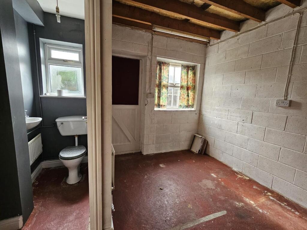 Garage/WC