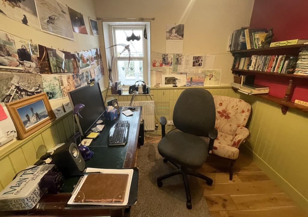 Bedroom 4a.JPG