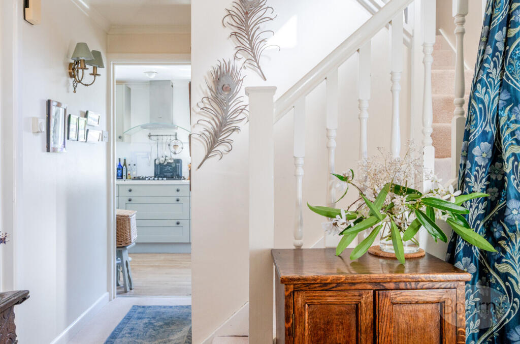 0ce593b0-f251-402...