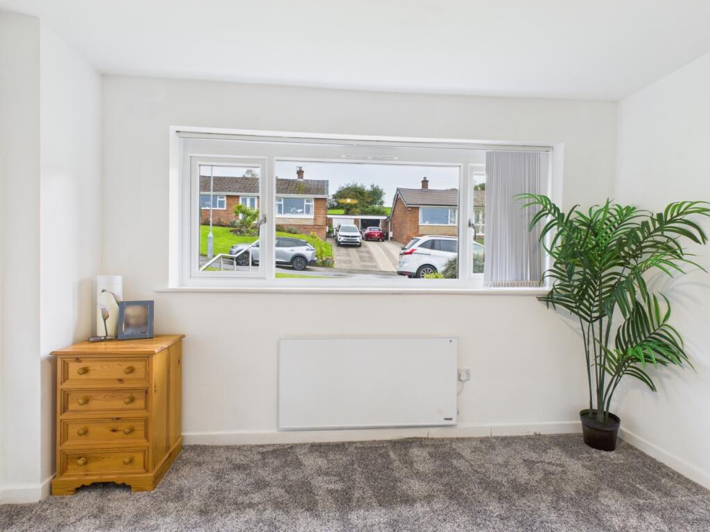 CAM03729G0-PR0150-STILL018