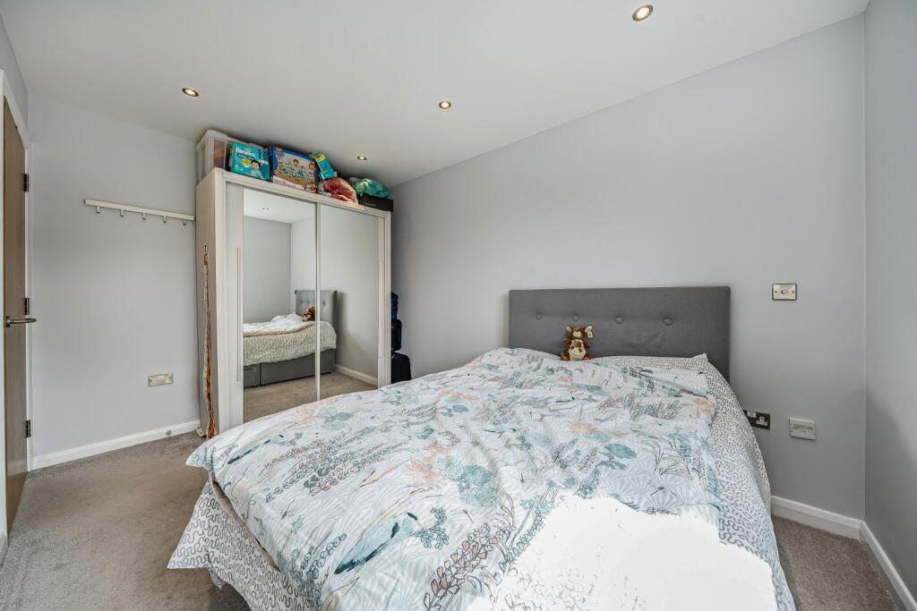 1329586-2-68839ae6e9df1