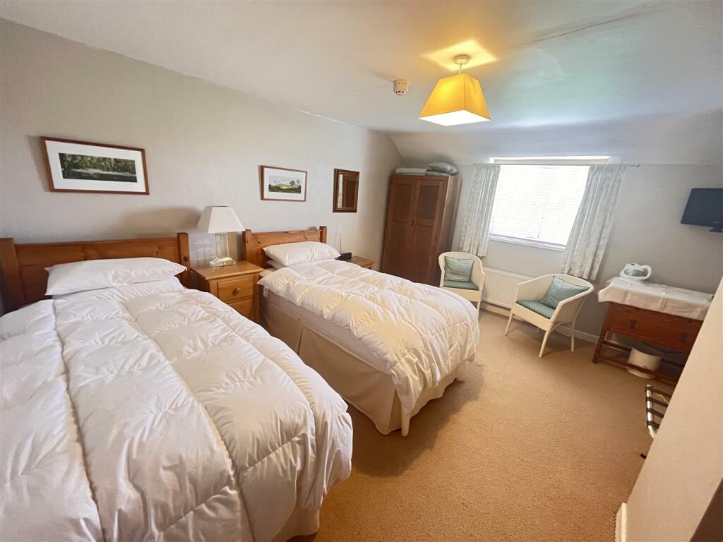 bed 4.JPG