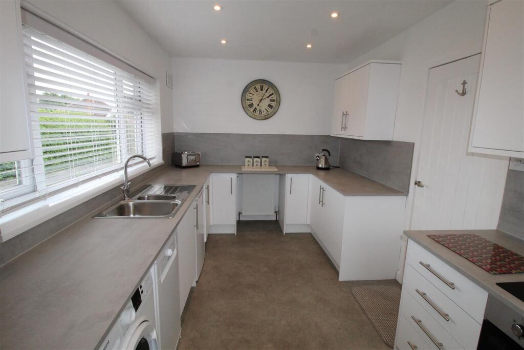 Boston Road, 29, KITCHEN.JPG