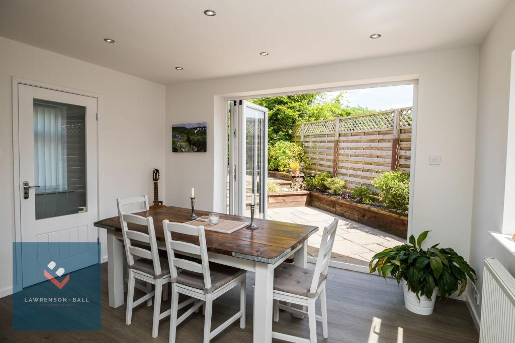 Breakfast Room