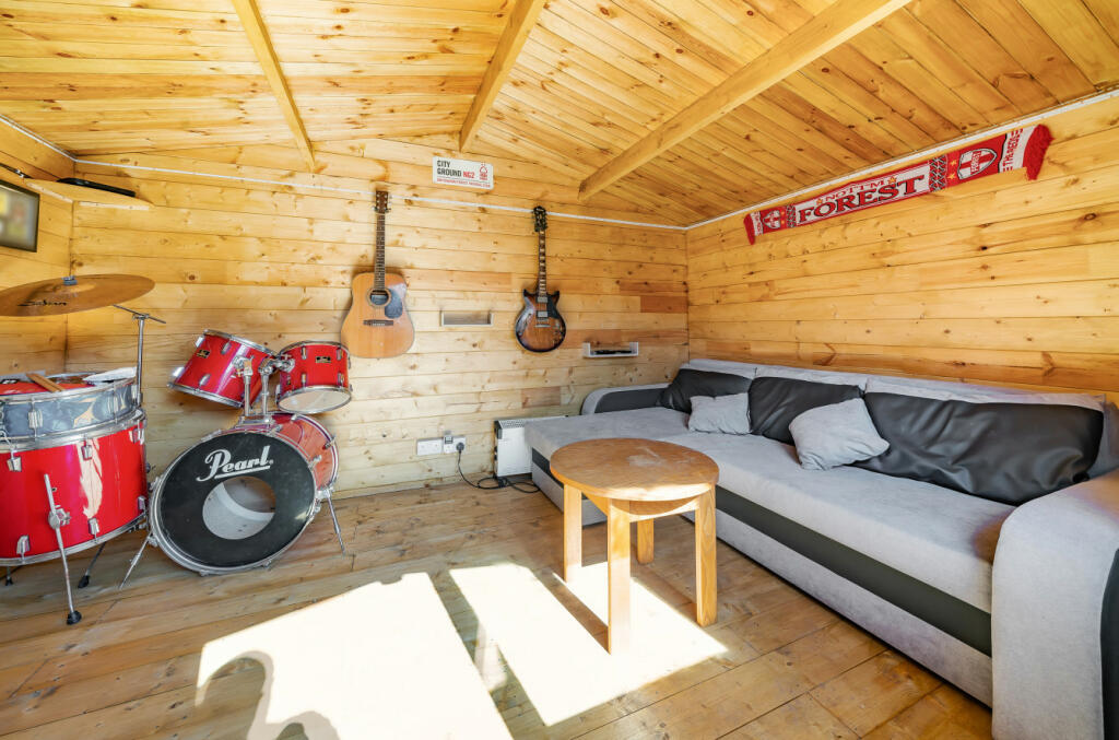 Log Cabin