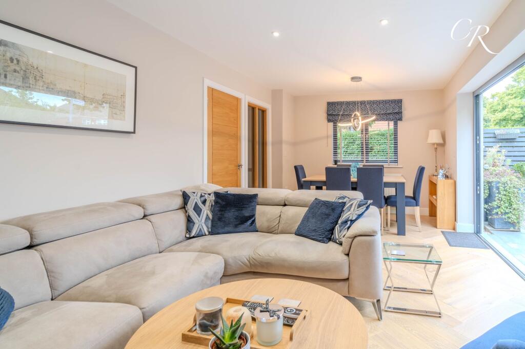 Sitting / Dining Room