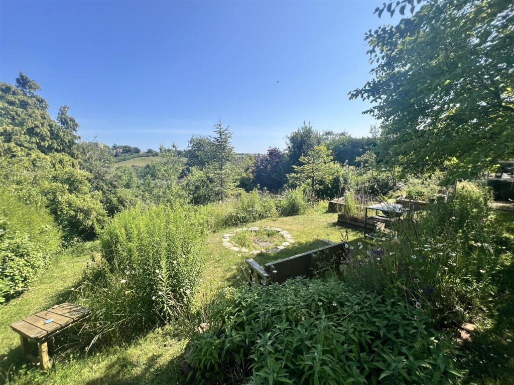 Rear Garden: