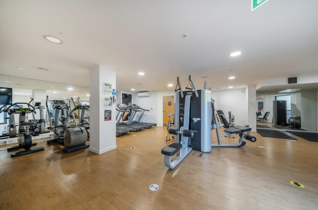 1388734-3-69397a3...