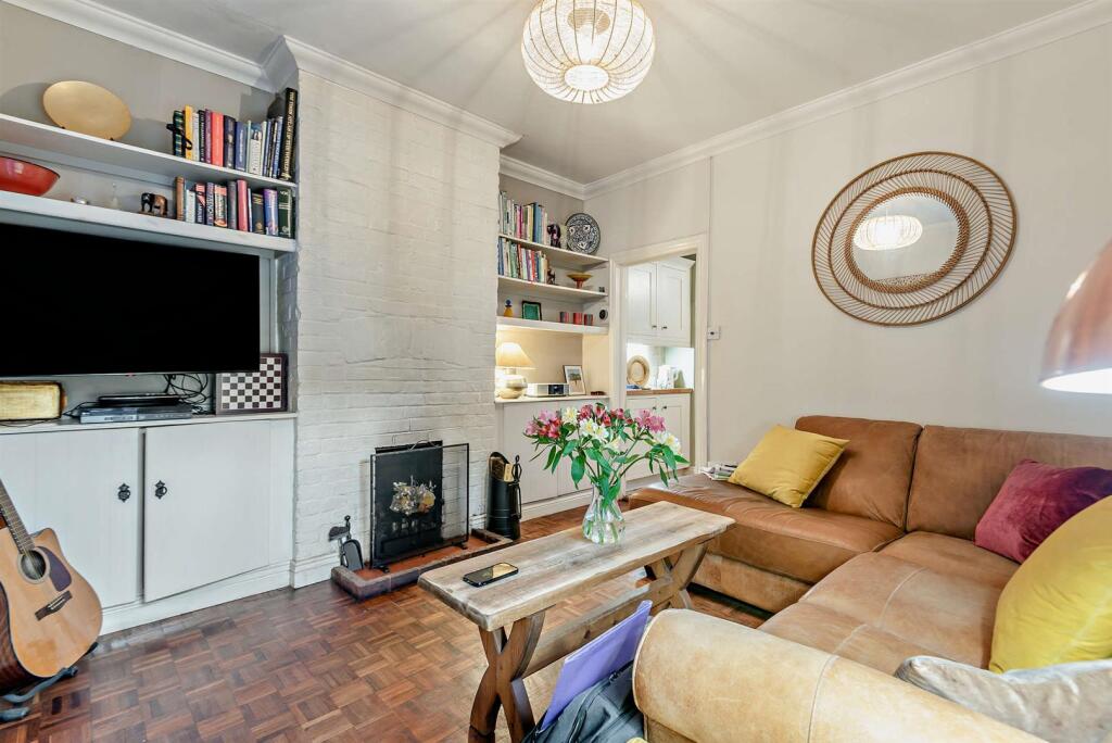 8668333-interior02-800.jpg