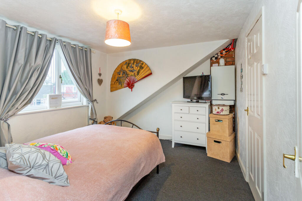 bedroom 1a