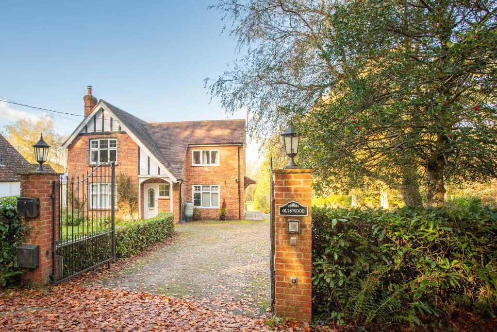 Mayfield Flat, Cross in Hand, Heathfield, East Sussex, TN21 0TU