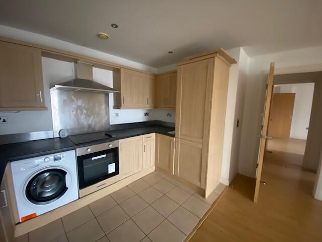 KITCHEN 2 T202509221436.jpg
