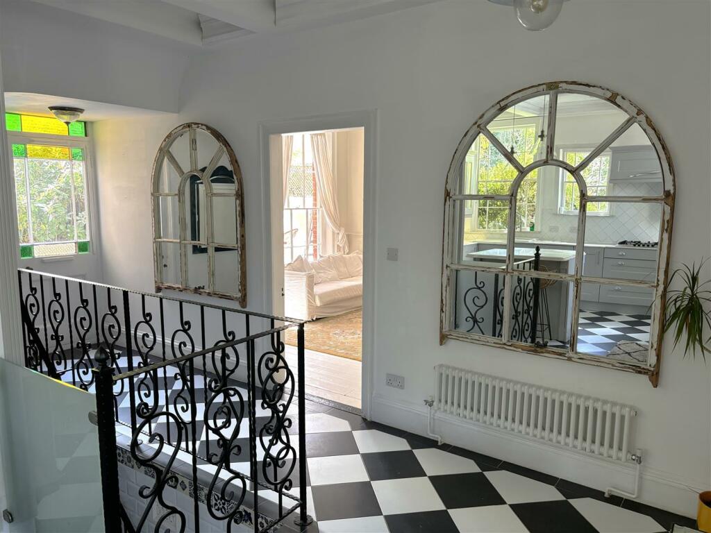 hallway.jpg