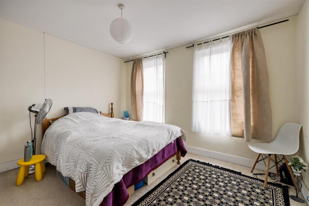 Worcester Road E12