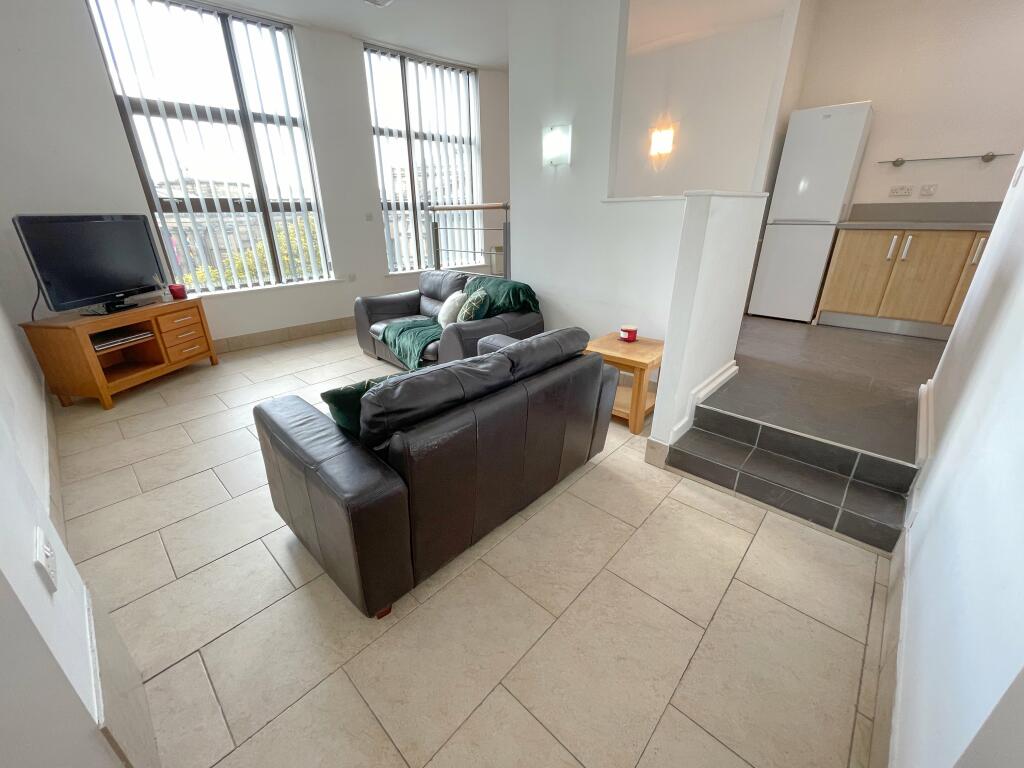 2 Dell Street-487