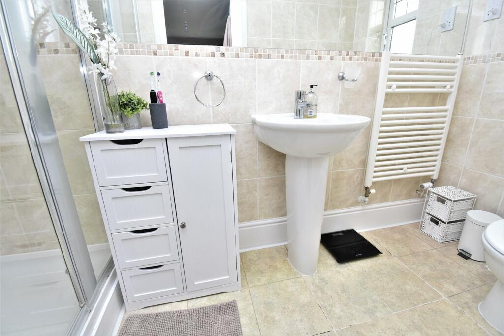 En-Suite Shower