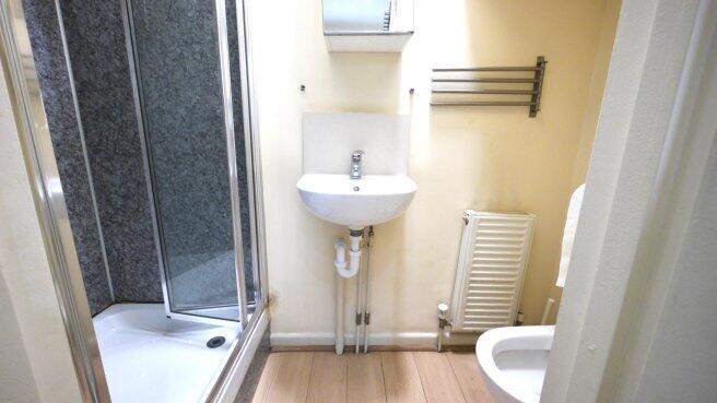 brondesbury-park-nw6-7ay-981213