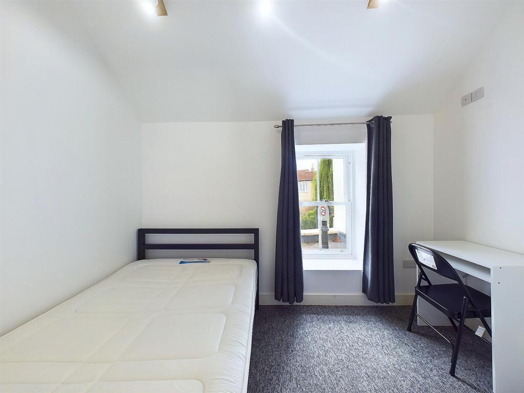 12 - Six-Bedroom HMO for Auction, Westbury-on-Trym