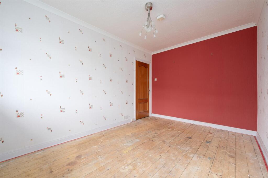 18LinburnGrove013.JPG